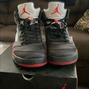 Jordan 5 black university red